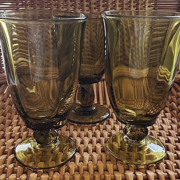 Uranium Vintage Glass Olive Green Goblets Tiffan Franciscan - Picture 1 of 7
